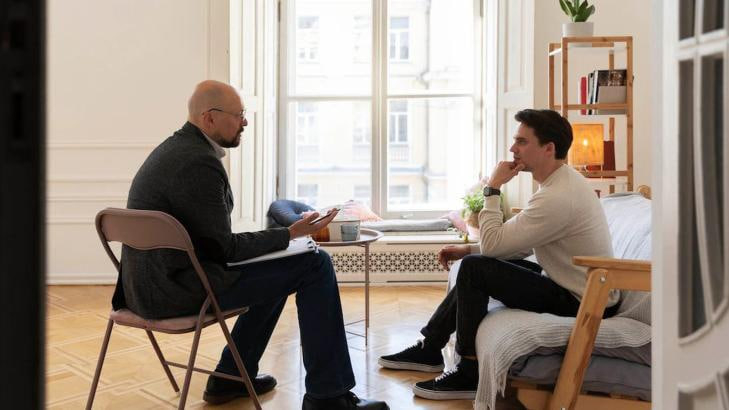 الإصغاء باهتمام للعملاء علاقة الكوتشينغ