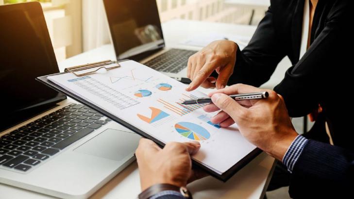 5 مقاييس لقياس فاعلية تدريب الموظفين